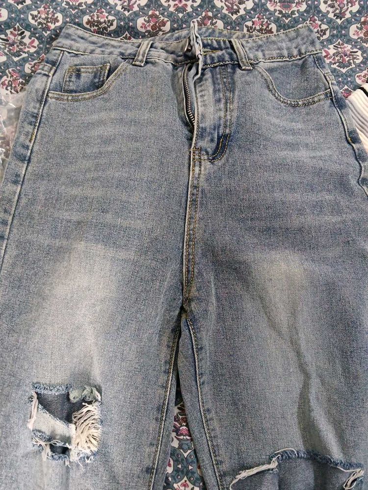 urbanic ripped jeans