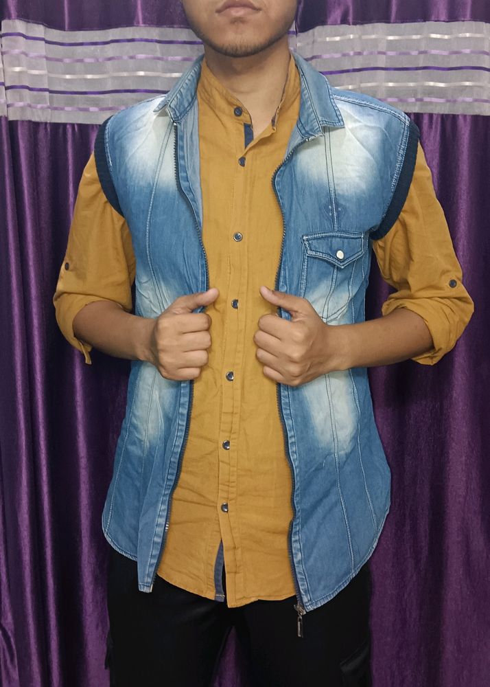 Half sleeves Denim Jacket L Size