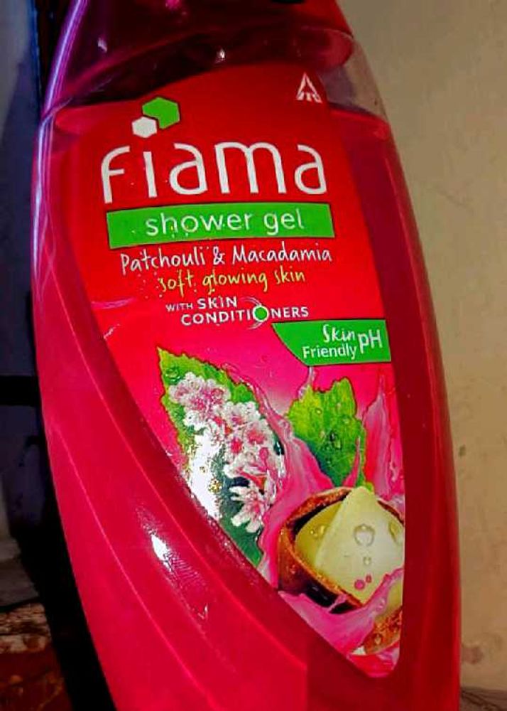 Fiama Shower Gel - Patchouli &amp; Macadamia