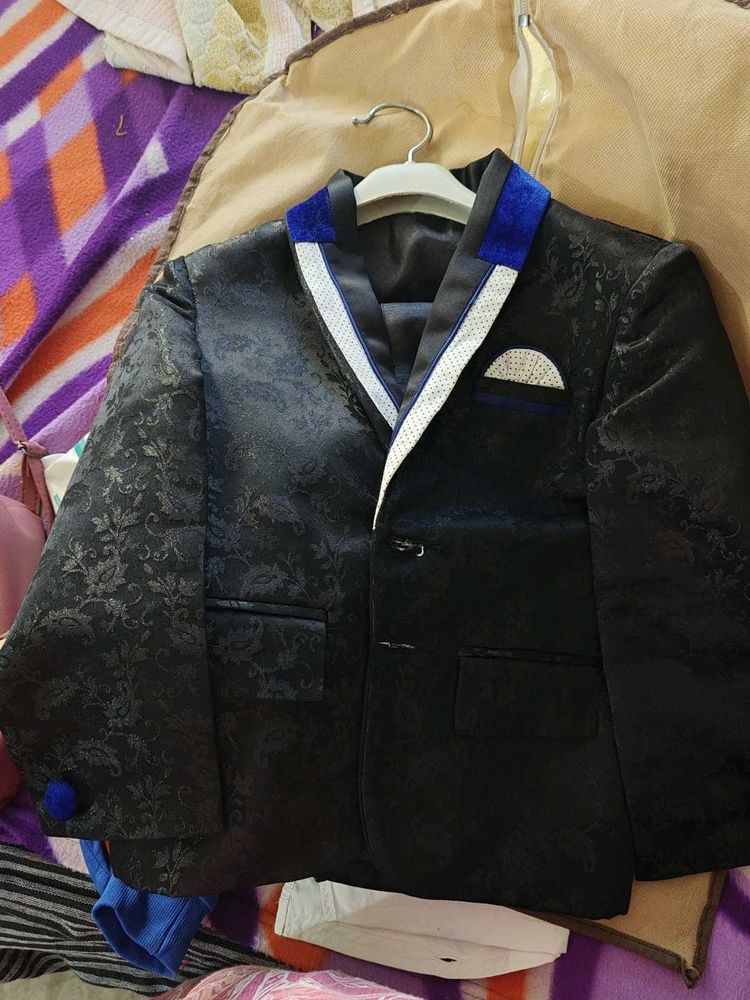 Boys&#39; Formal Suit