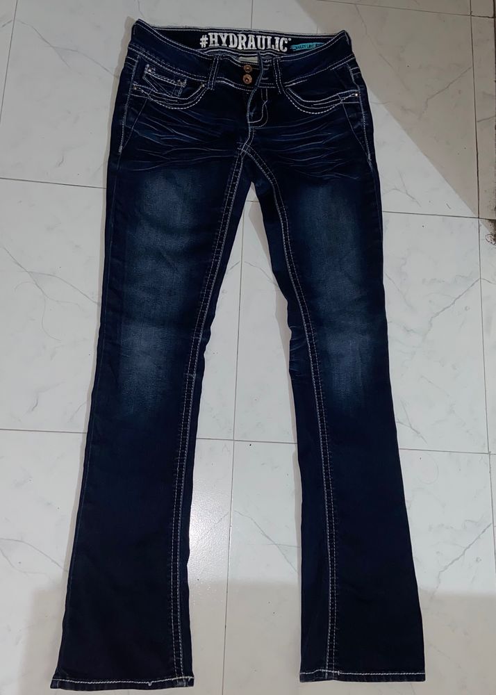 It’s a Y2K Low Waist Jeans!!!