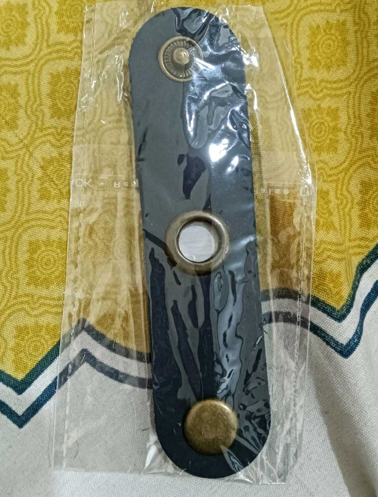 Earphone organizer New