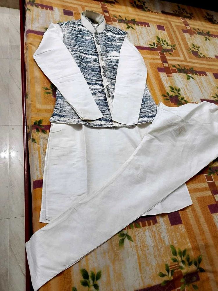 Men&#39;s Kurta Pajama with Patterned Vest