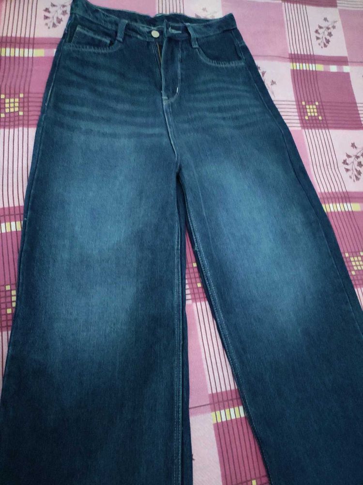Wide Leg Jeans //BAGGY WASHED