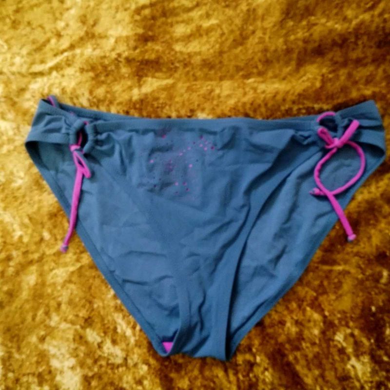 grey and pink Bottom