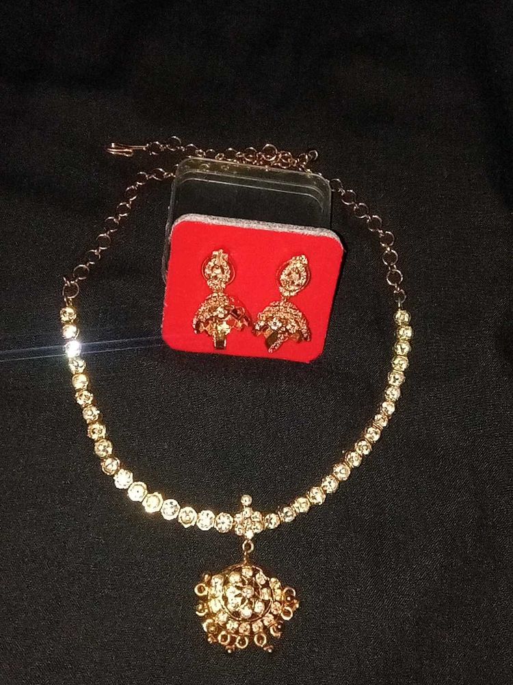 Golden White Stone Amazing Jewellery Set