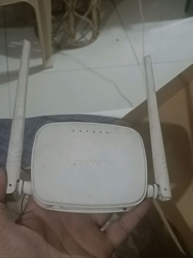Wifi Dual Band Modem With Adaptor And Box