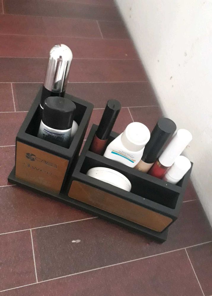 Makeup Holder Box