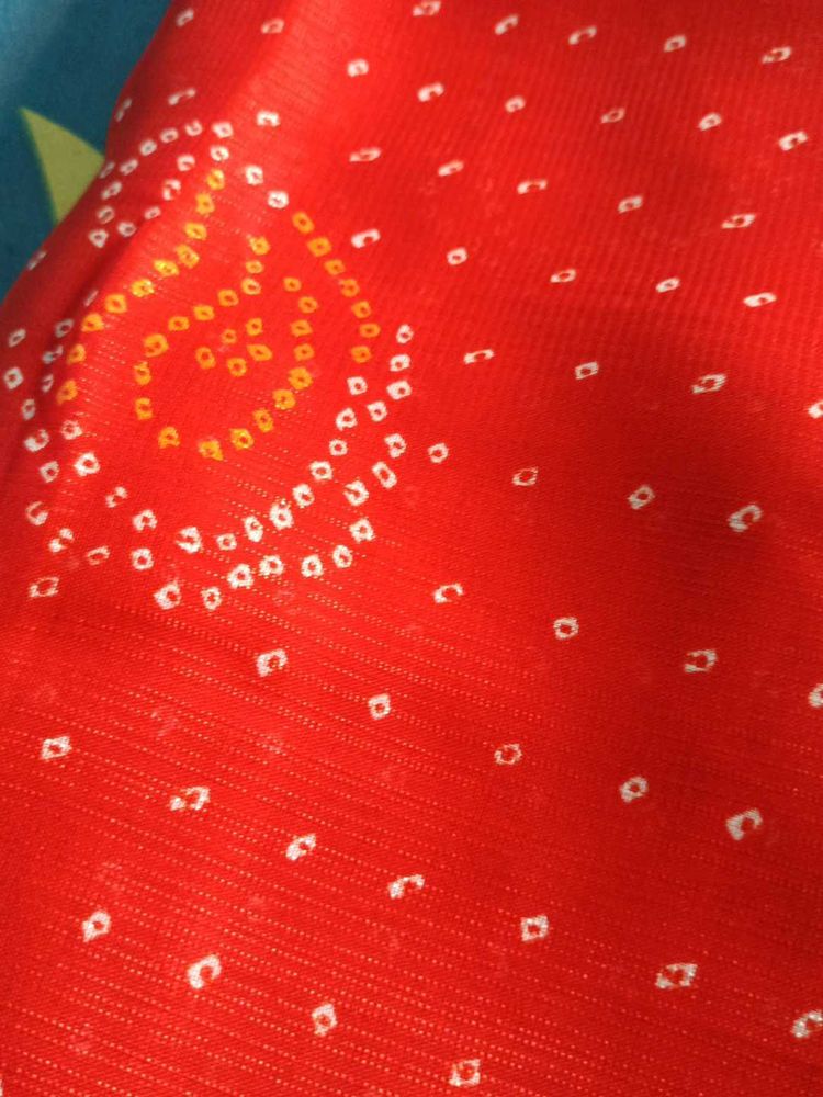Red Bandhani saree