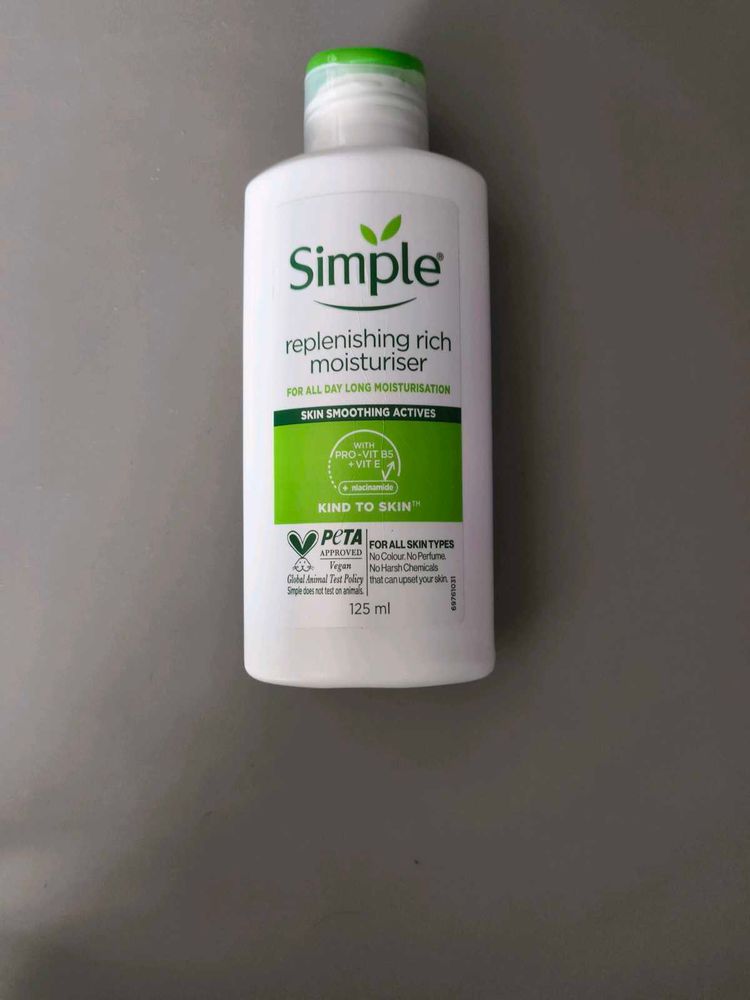 Simple Replenishing Rich Moisturizer