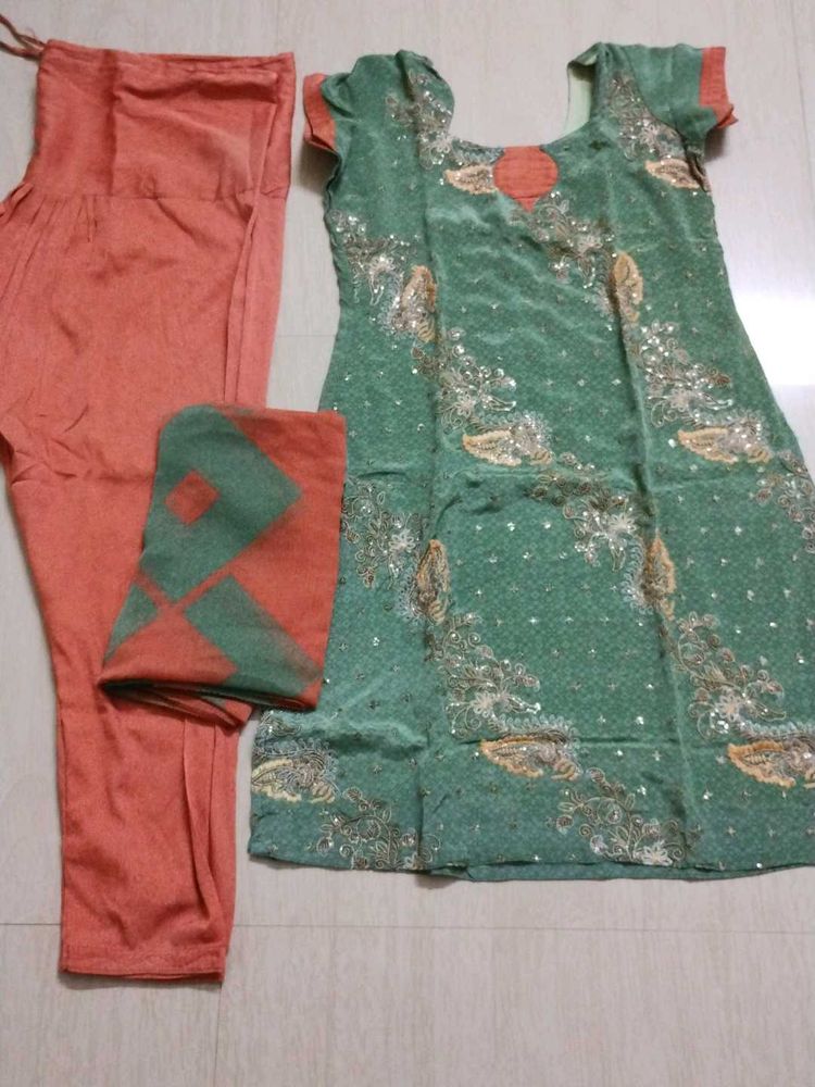 Green Embroidered Kurta Set