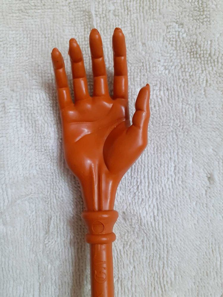 Plastic Back Scratcher / Khujli Hatane Ka Stick