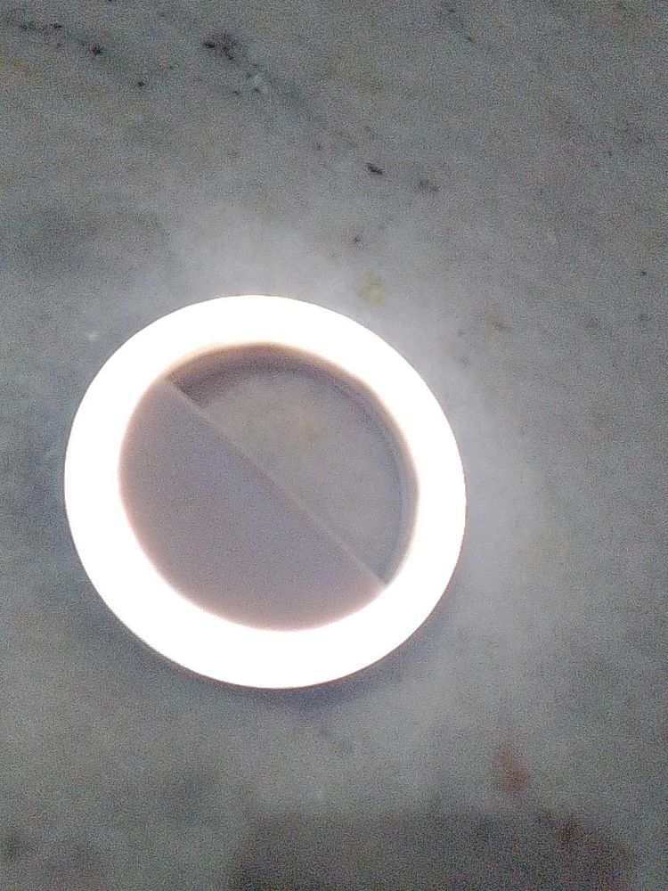 tiny ring light