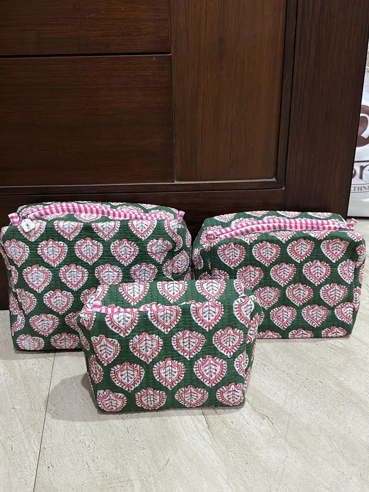 Set Of 3 Make Up Bags