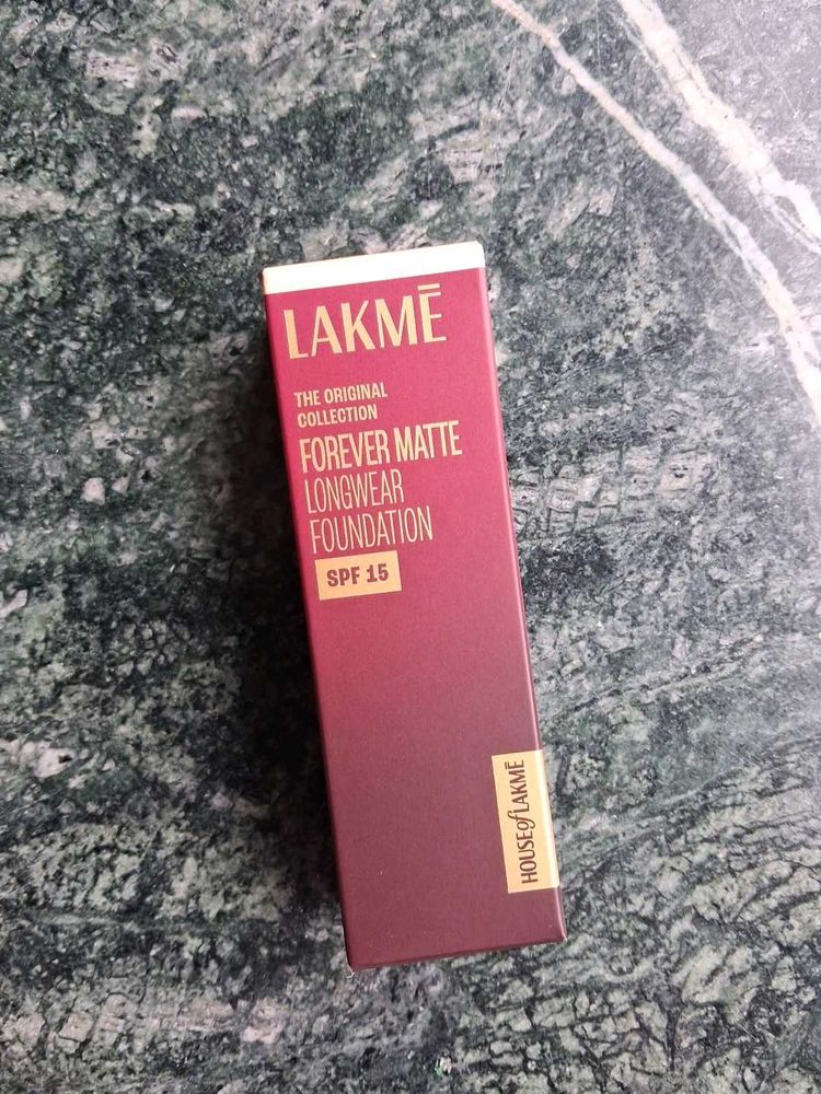 Lakme Forever Matte Foundation