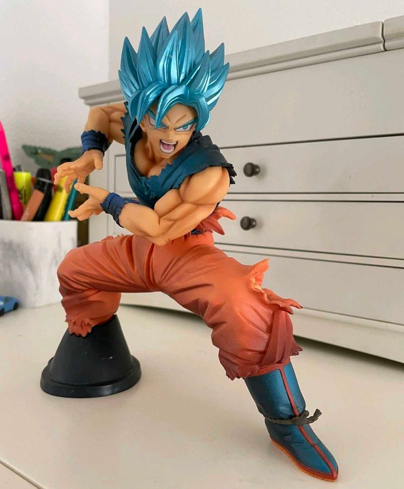 Goku Super Saiyan Action Figure