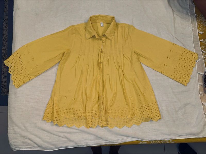 Chic Yellow Button-Down Top