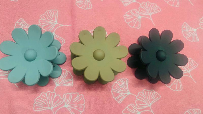 Large Beautiful Flower Premium Clatures