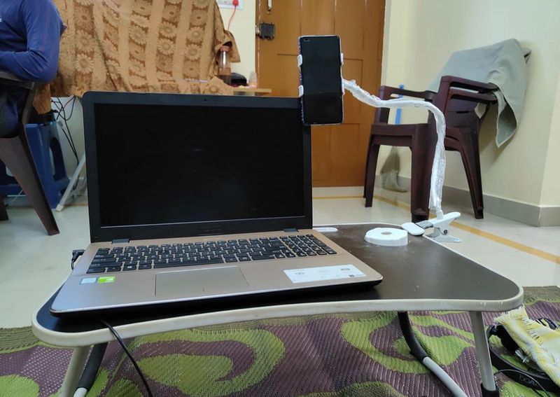 Flexible Phone Holder