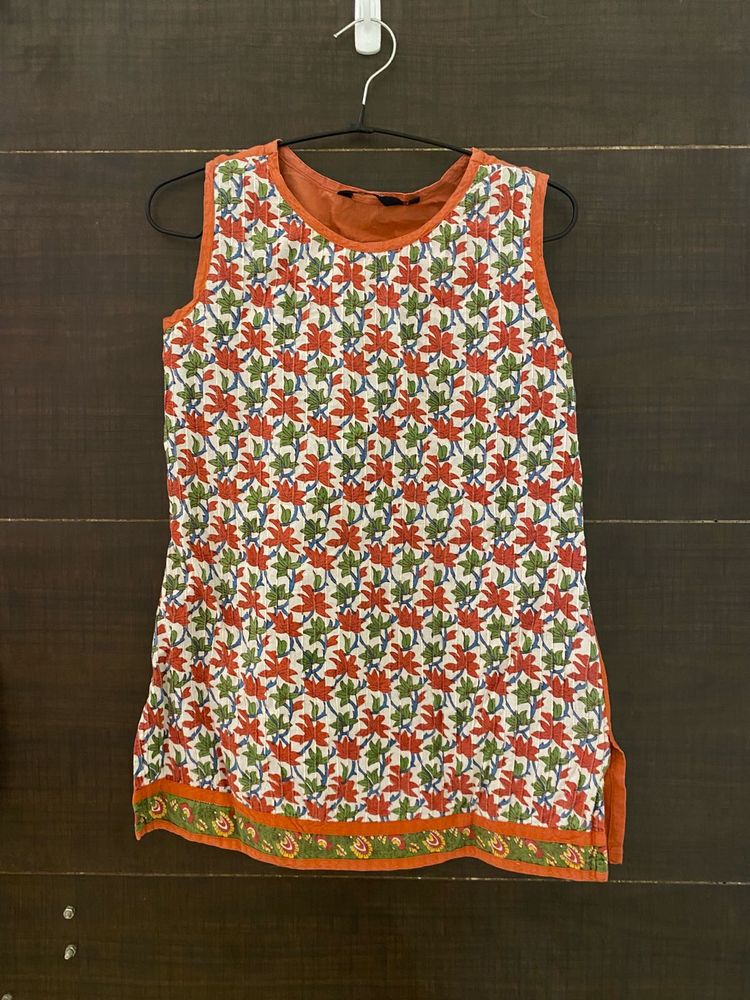 Floral Print Sleeveless short kurti