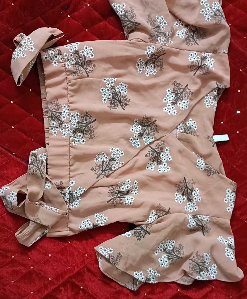 Floral Blouse with Tie Details
