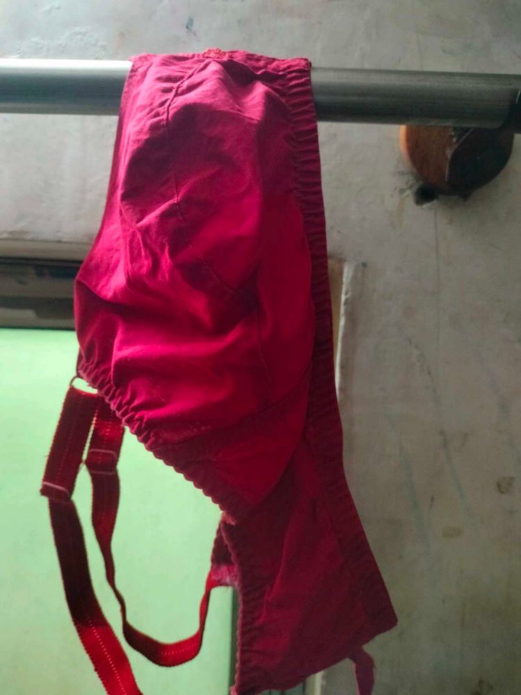 Red Bra 36 Sizes.