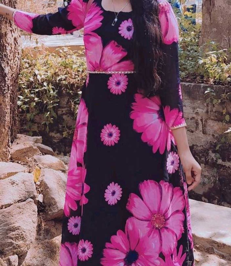 मुझे इसलिए सेल करना है क्योंकि बहुत ढीला हैहै  मुझ