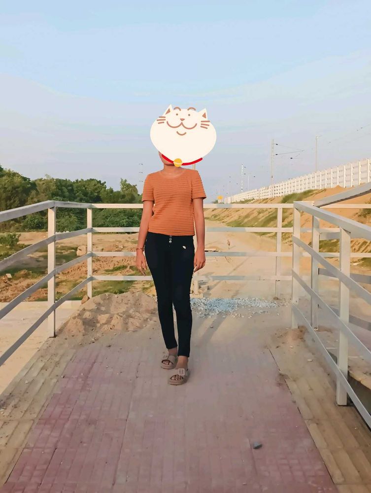 Orange Ribbed Tee &amp; Black Pants