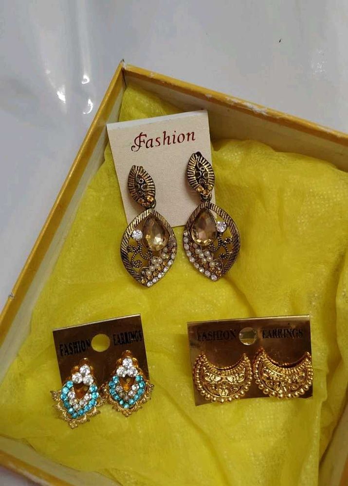 3 Earrings Set