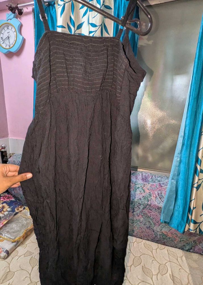 Black Sleeveless Dress