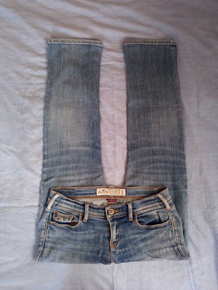 ⊹₊ ⋆ Hollister Low Rise Jeans ⋆ ₊⊹