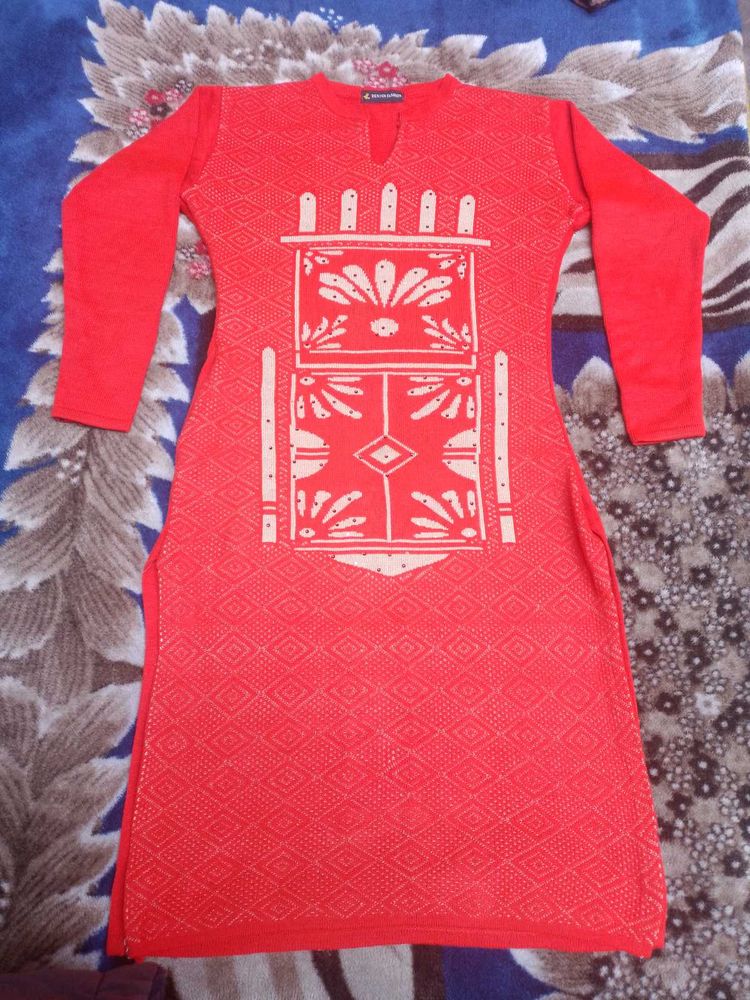 Red Winter Garam kurti