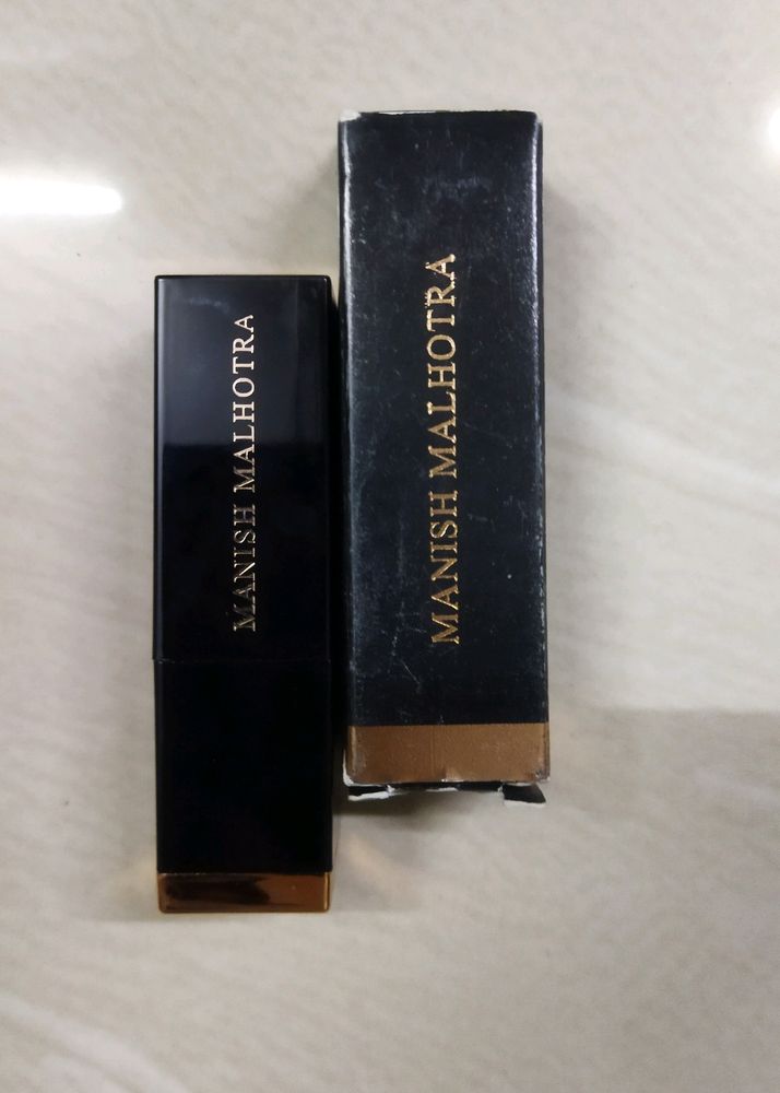 Manish Malhotra Hi-Shine Lipstick