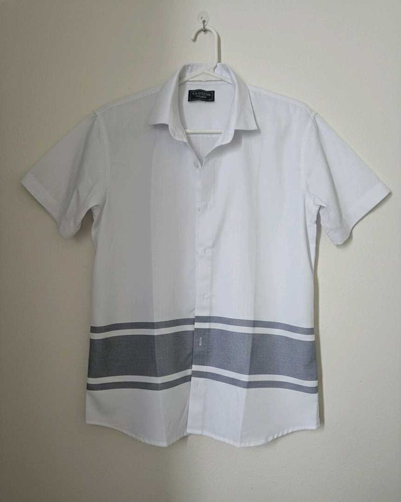 men's white half sleeve tshirt by Vestirio