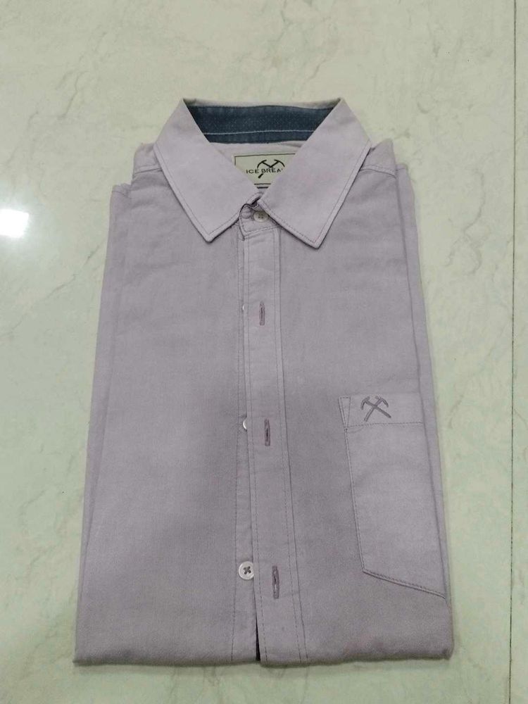 Men&#39;s Casual Shirt