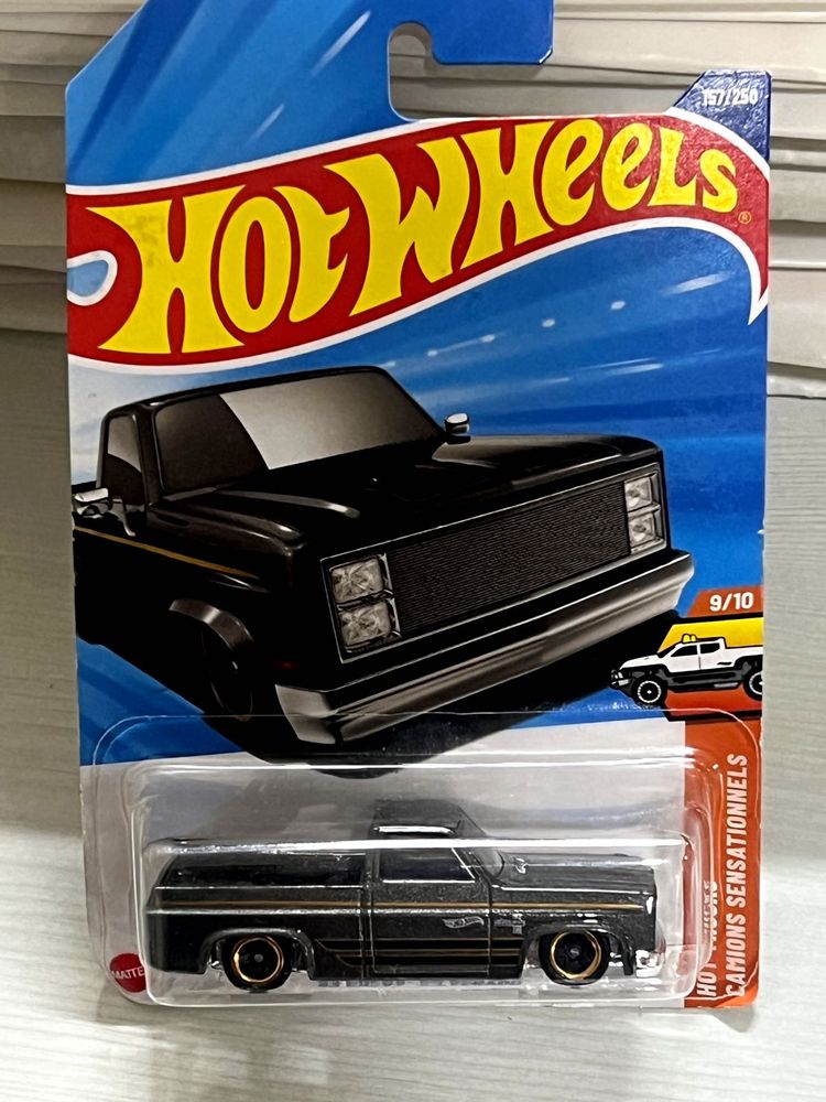 Hot Wheels &#39;83 Chevy Silverado | Hotwheels 🏎️