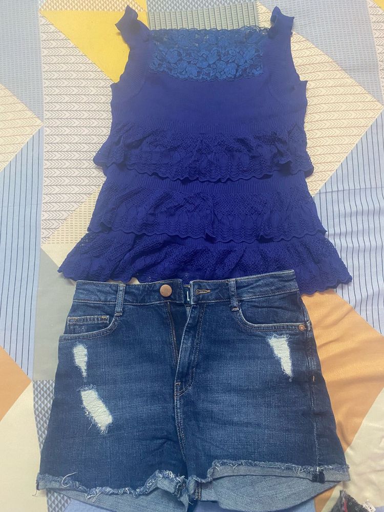 blue thick net top with  hot pa