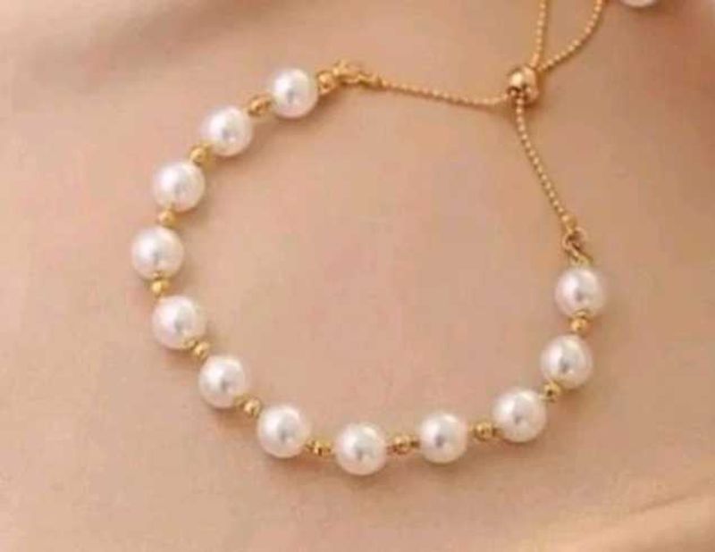 Pearl Bracelet