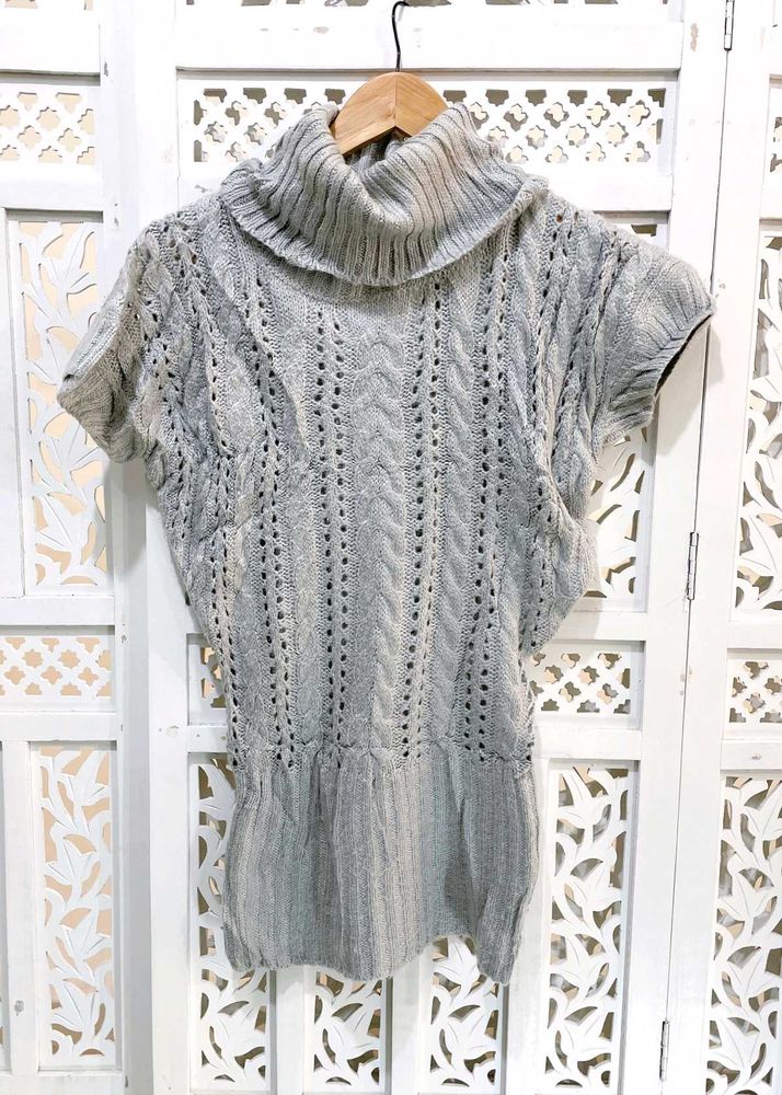 Cozy Twist Pullover B