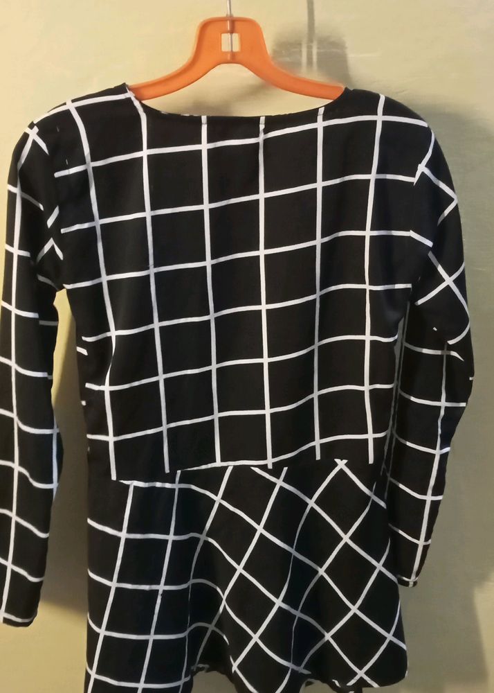 Women Round Neck Tshirt