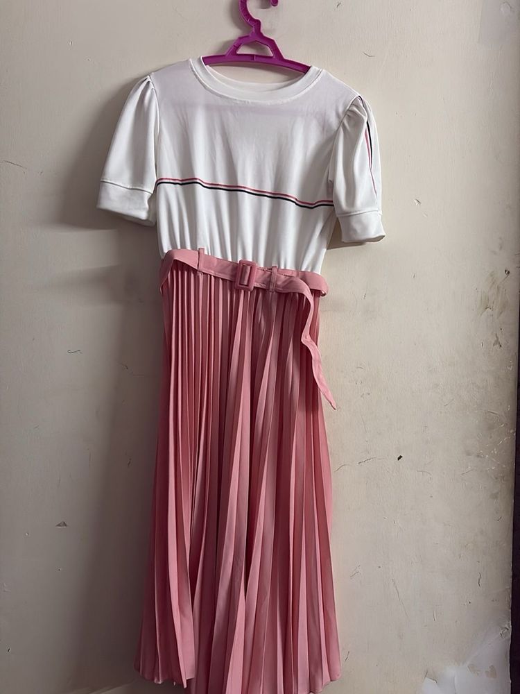Pink Pleated Casual Dress
