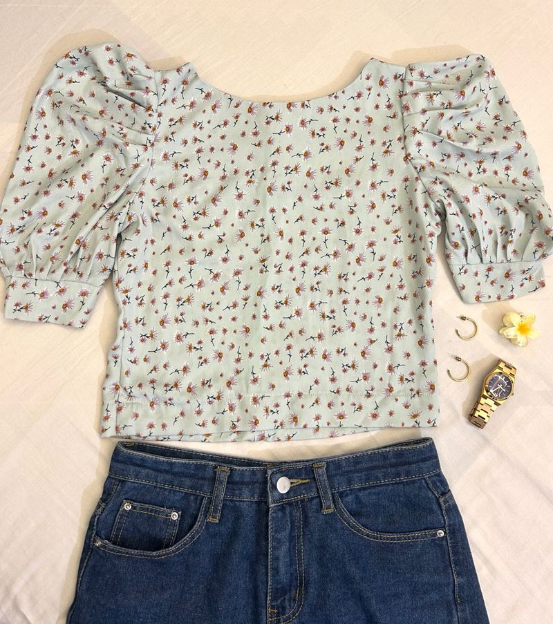 Round Neck Puff Sleeve Crop Top