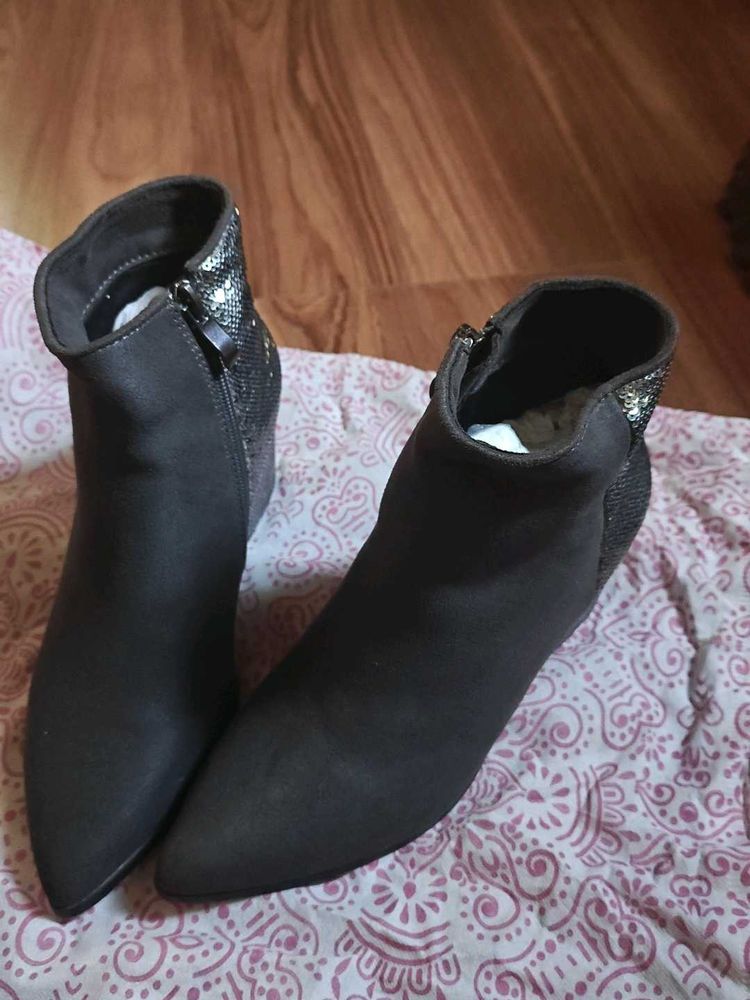 Ajio Stylish Ankle Boots with Sequin Detail