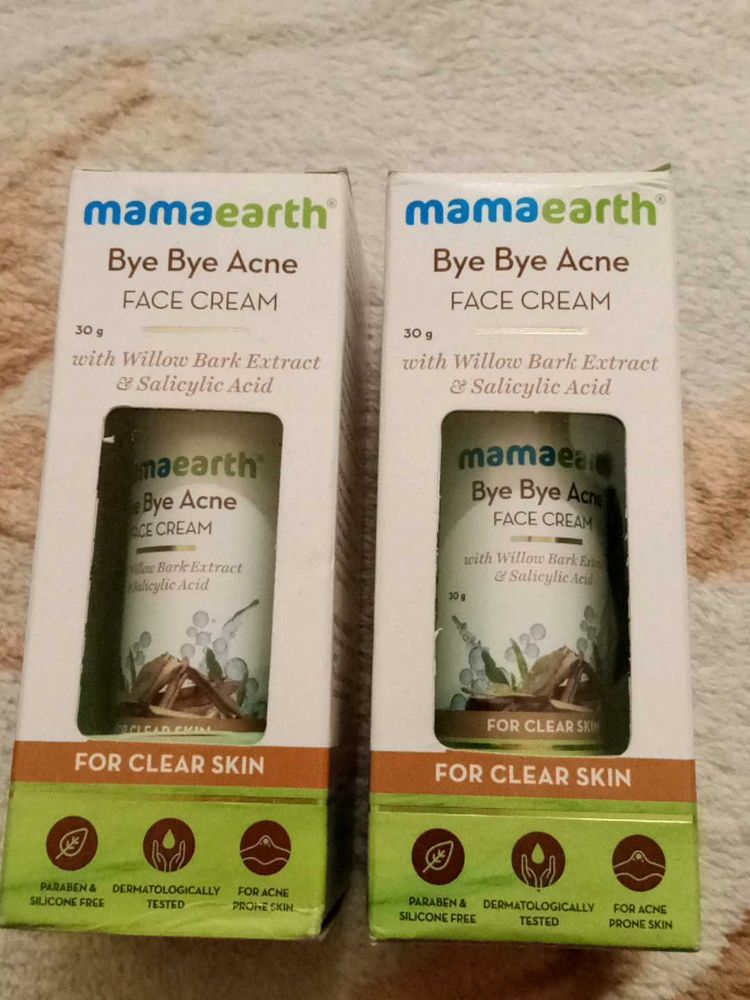 Selling Combo Of 2 Bye2 Acne Cream