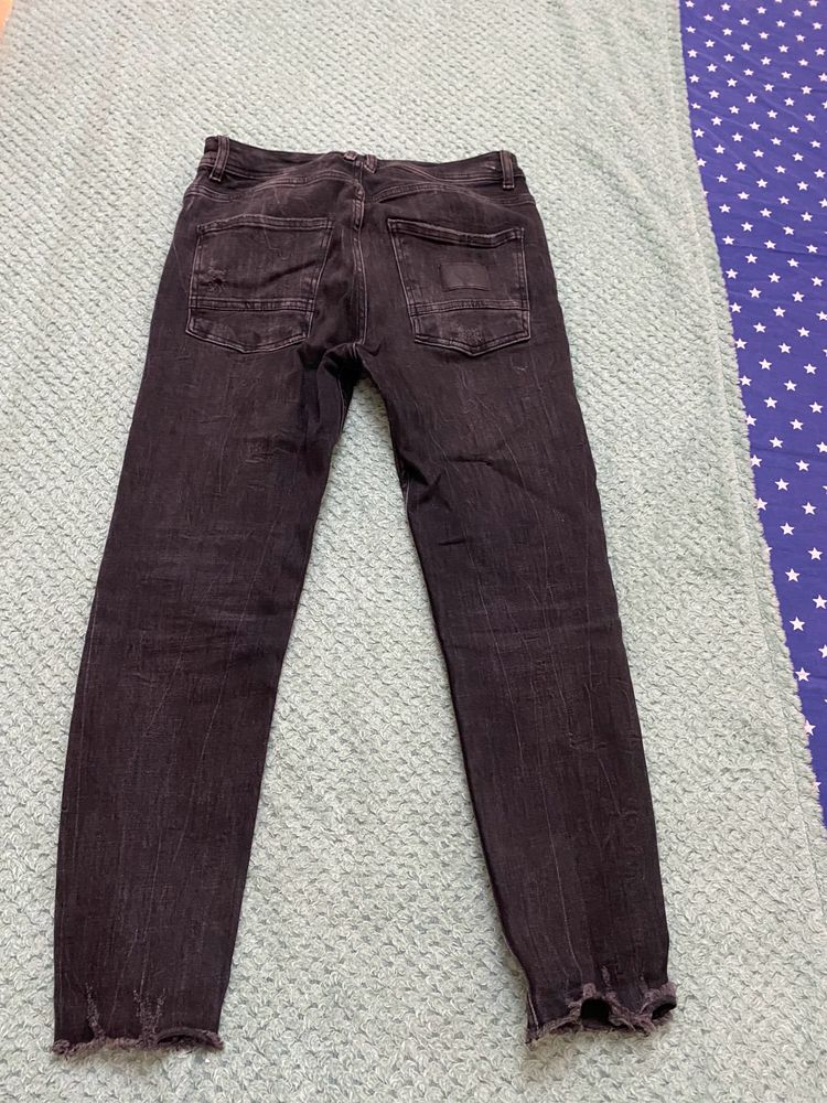 Black Body Fit Jean