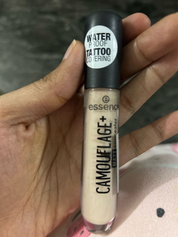 Essence Camouflage+ Concealer