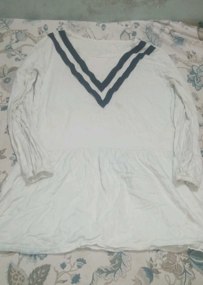 White V-Neck Long Sleeve Top