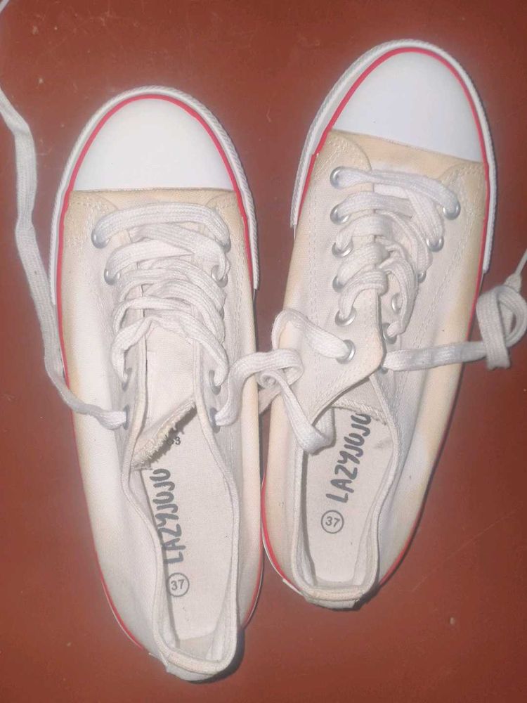 LAZYJOJO Canvas Sneakers