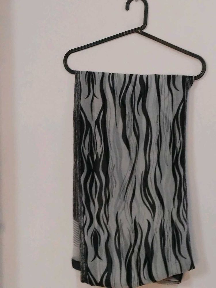 Black and White Patterned Scarf