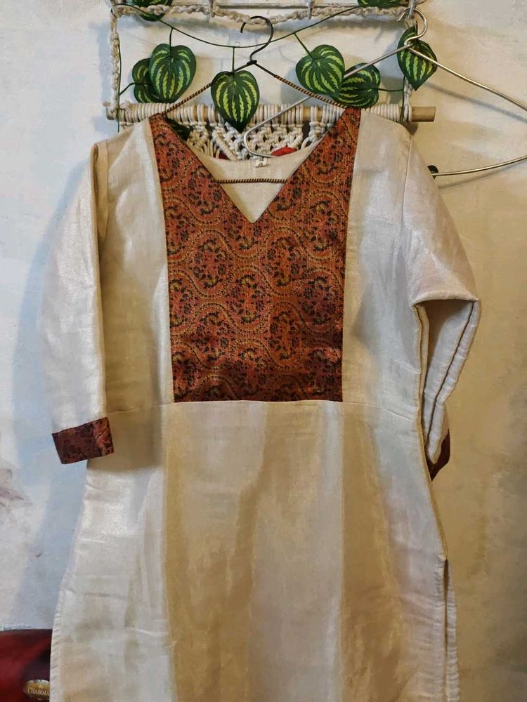 Elegant Onam Kurta